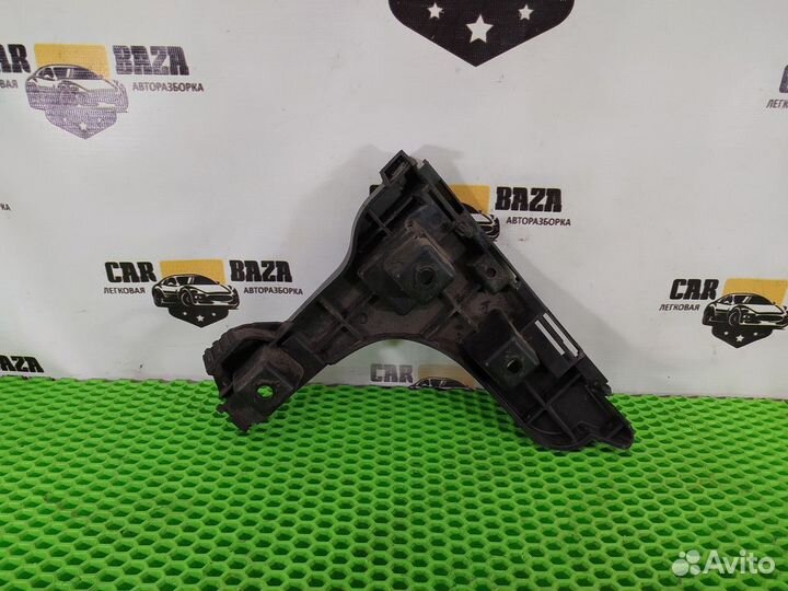 Кронштейн заднего бампера левый L Volvo XC60