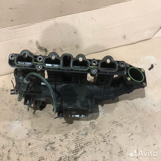 Коллектор впускной Опель Астра Opel Astra J 1.4 t