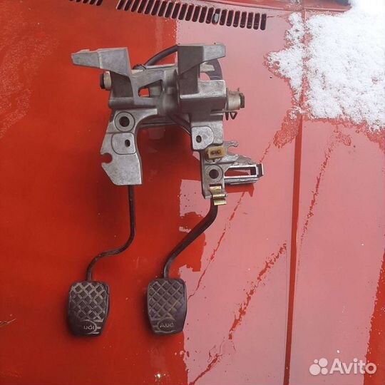 Педали на audi 80 b3
