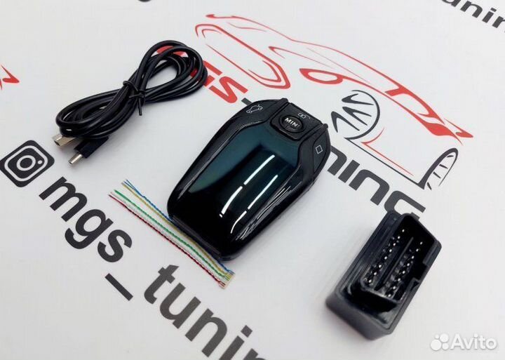 Смарт ключ Mini Cooper дизайн BMW черный с экраном