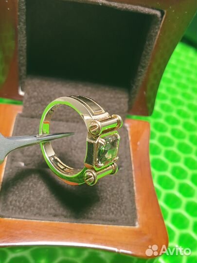 Кольцо с Александритом сертификат МГУ