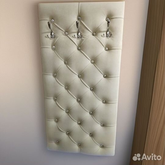 Вешалка настенная