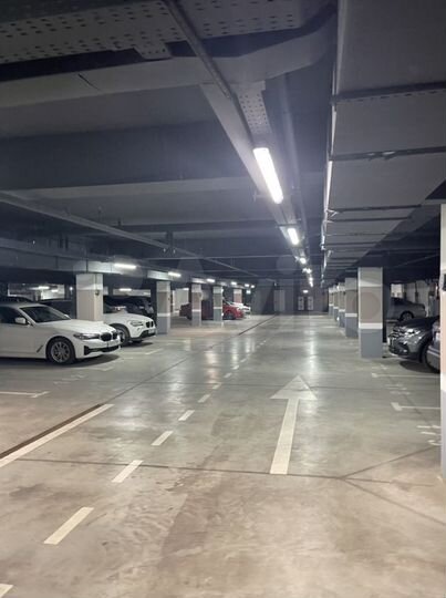 Машиноместо, 13 м²