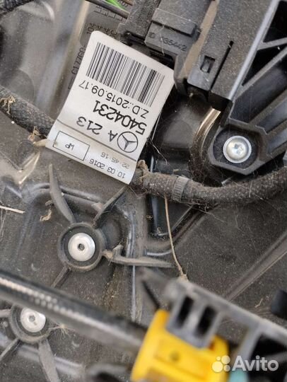 Стеклоподъёмник двери задней левой на E213