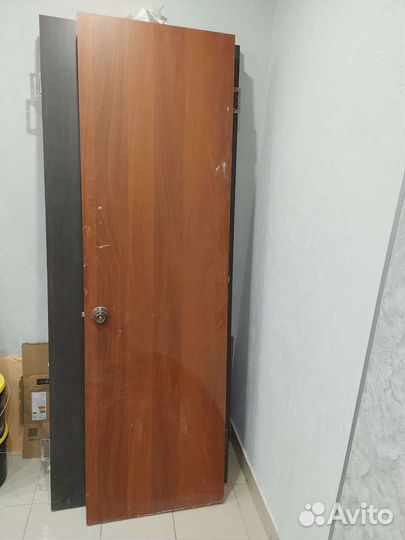 Дверь межкомнатная 600 с коробкой бу