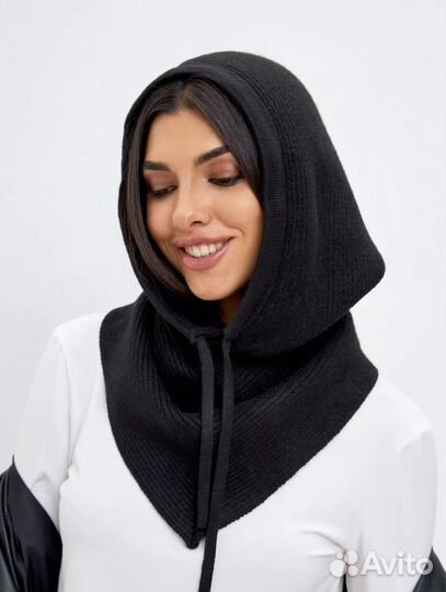 Капор женский вязаный