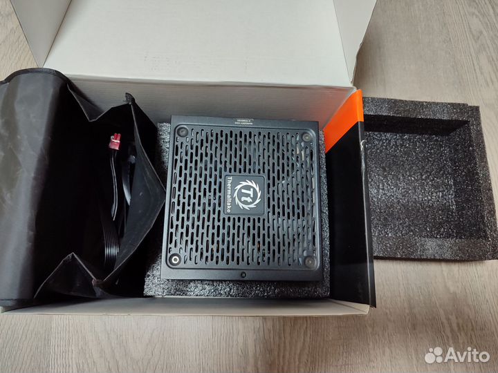 Блок питания Toughpower grand RGB 750w