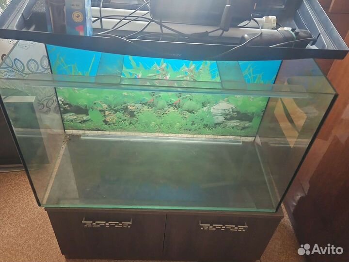 Аквариум с тумбой