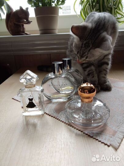 Флаконы из под женской парфюмерии