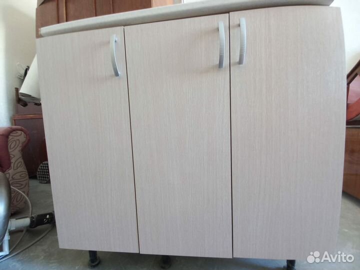 Продам кухонные шкафы