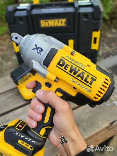 Аккумуляторный гайковерт Dewalt