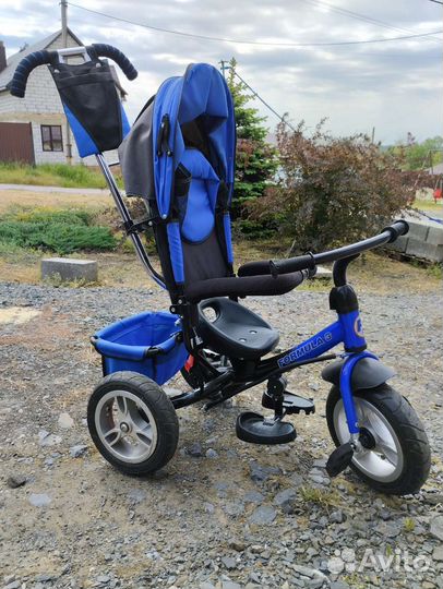 Трехколесный велосипед с родительской ручкой