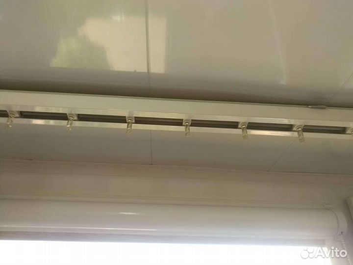 Карниз для вертикальных оконных жалюзей