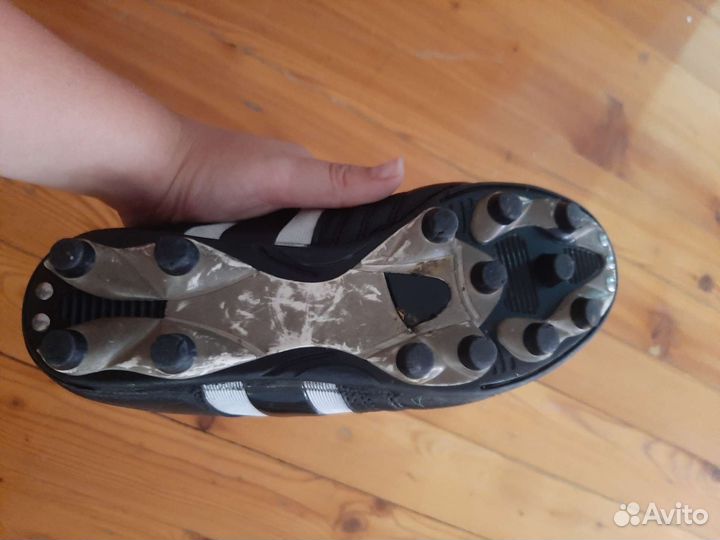 Футбольные бутсы