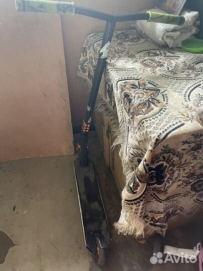 Трюковой самокат