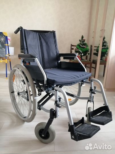 Инвалидная коляска