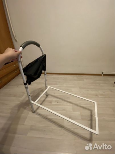 Поручень для кровати