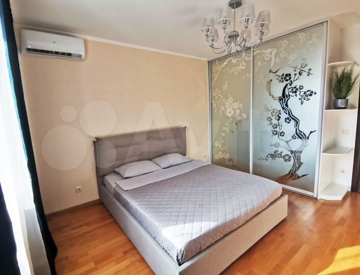 2-к. квартира, 66 м², 10/12 эт.