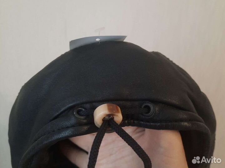 Берет женский кожаный. Новый