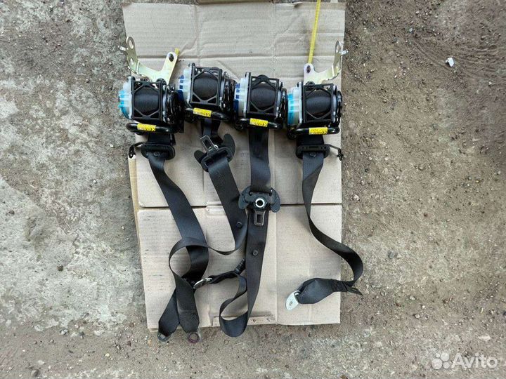 Ремень безопасности левый Toyota C-HR 2016-2023