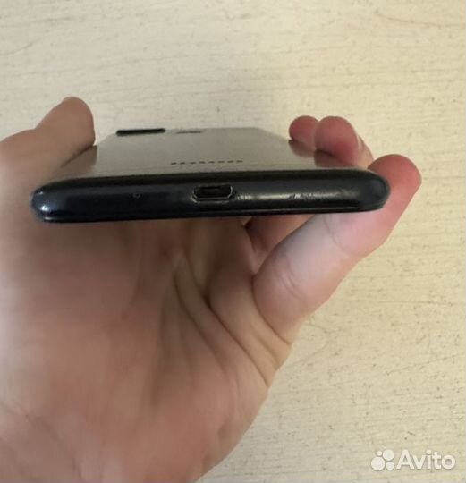 Xiaomi Redmi 6, 3/32 ГБ