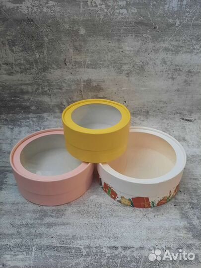 Шляпная коробка с окном