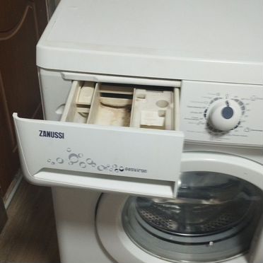 Стиральная машина узкая Zanussi