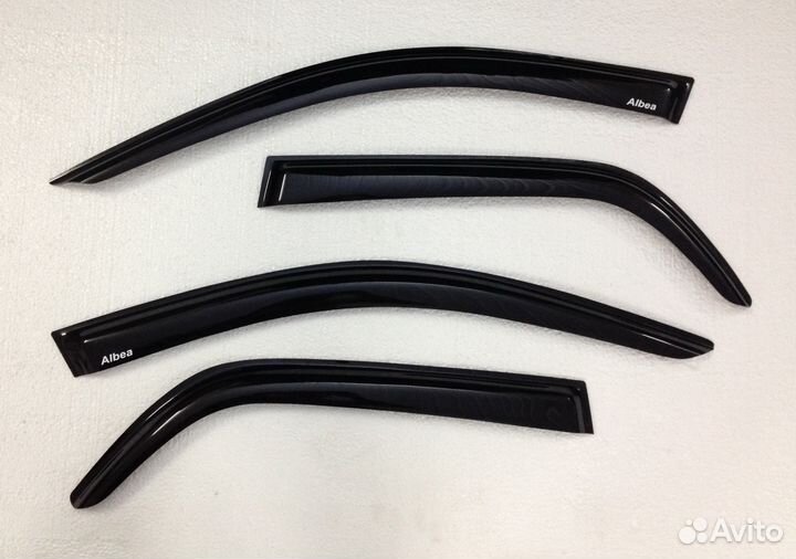 Дефлектор двери Fiat Albea седан с 2007 по 2012