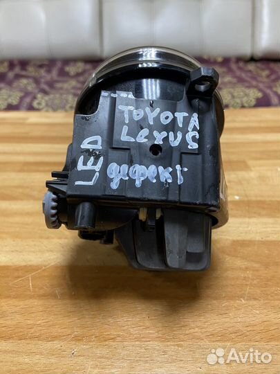 Птф левый LED Toyota LC 200