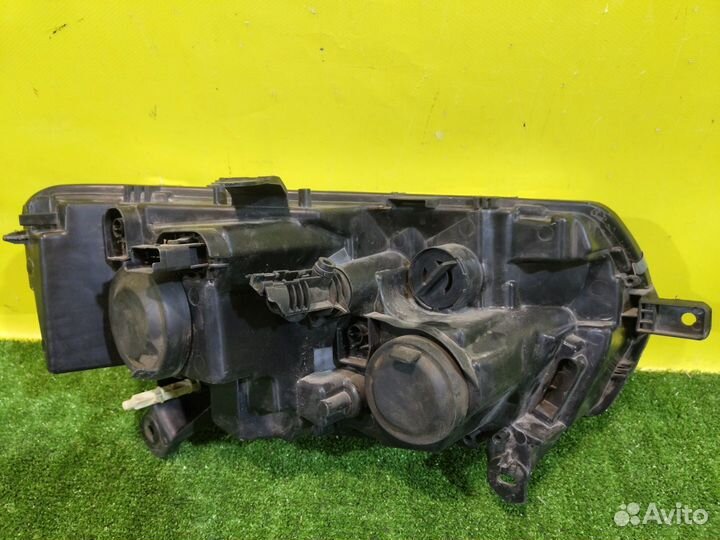 Фара левая Renault Logan II 2018