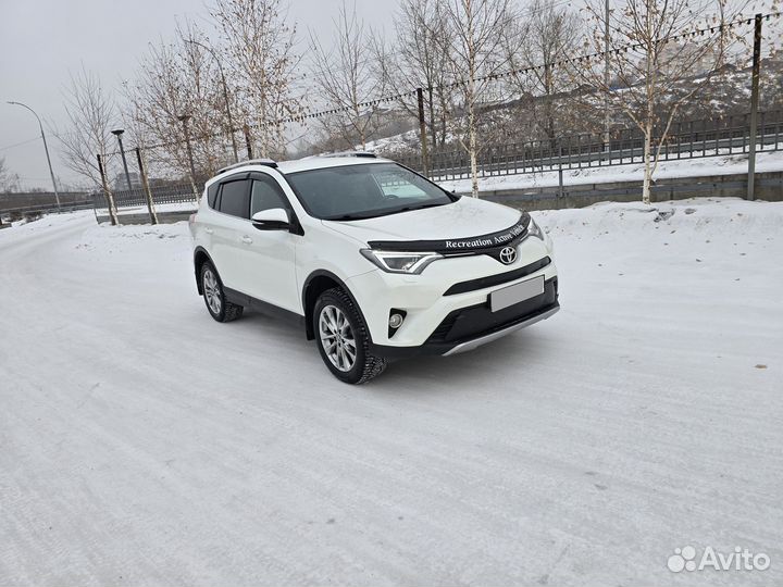 Toyota RAV4 2.5 AT, 2016, 210 000 км