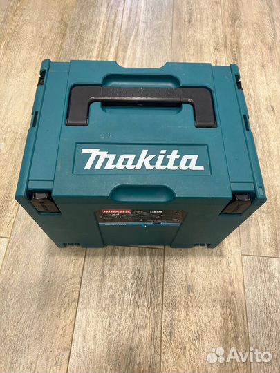 Аккумуляторная ушм Makita DGA504