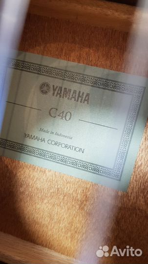 Классическая гитара yamaha C40