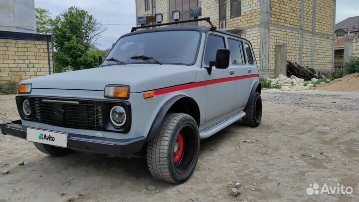 LADA 4x4 (Нива) 1.7 МТ, 2004, 165 000 км