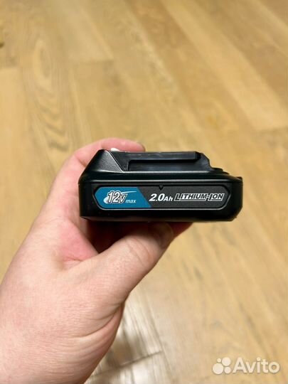 Набор аккумуляторов и з/у makita bl1021b DC 10 WD