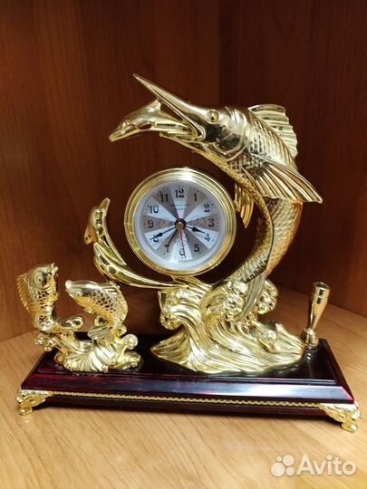 Часы настольные