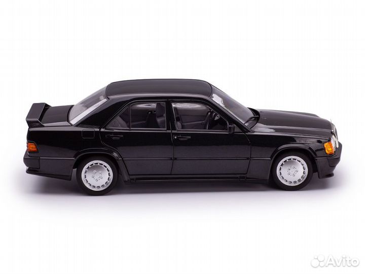 Mercedes-Benz 190E 2.3-16 W201 (Norev 1:18)