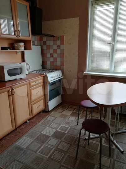 2-к. квартира, 59 м², 1/9 эт.