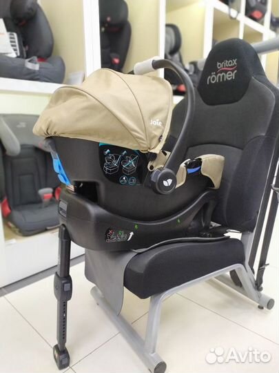 Автолюлька изофикс Joie gemm + база изофикс 0-13кг