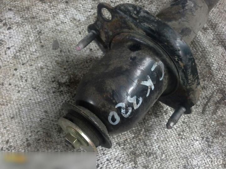 Амортизатор задний Toyota Corolla E12 2001-2006