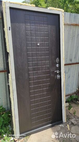 Двери входные железные б/у 860 и 960