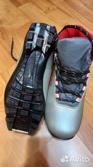 Ботинки лыжные 33рр