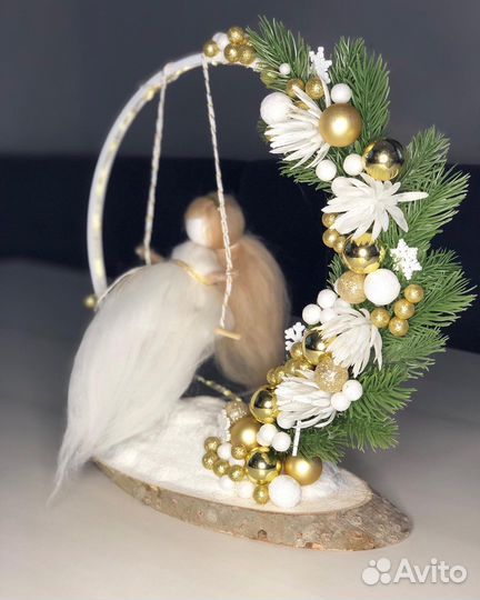 Композиция Девочка на качелях