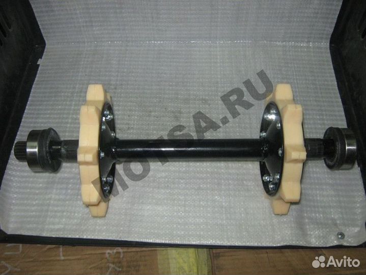 Вал снегоход Буран ведущий (со шлицами со звездочк