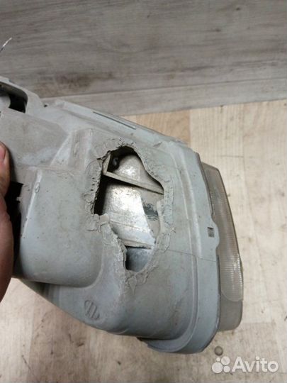 Фара передняя левая Hyundai Accent седан G4EC 2007