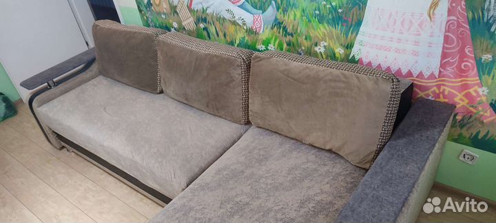 Угловой диван