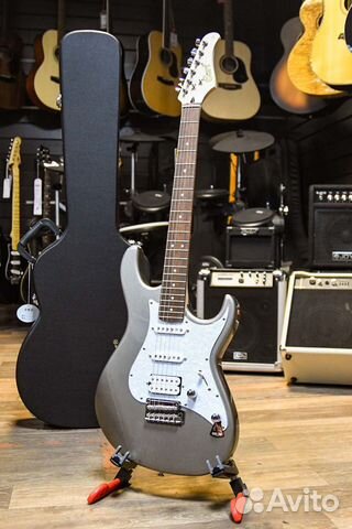 Электрогитара Cort + аксуссуары