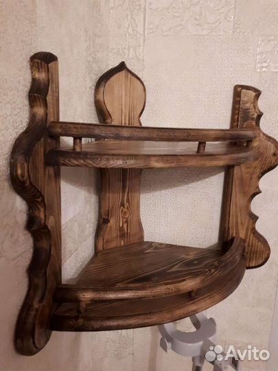 Угловая полка для икон