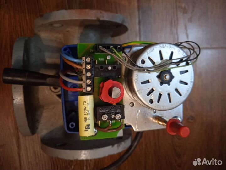 Привод с трёх ходовым d50