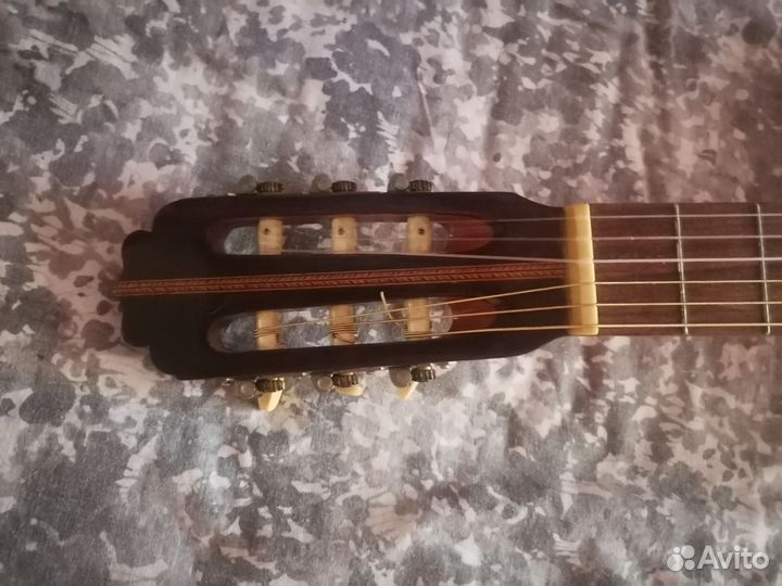 Классическая японская гитара